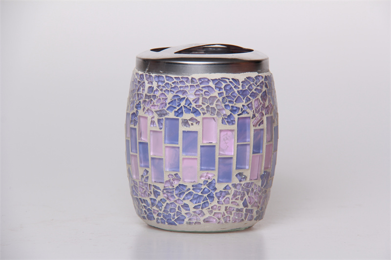 Mosaic Bathroom Suite.jpg Mosaic Bathroom Suite.jpg