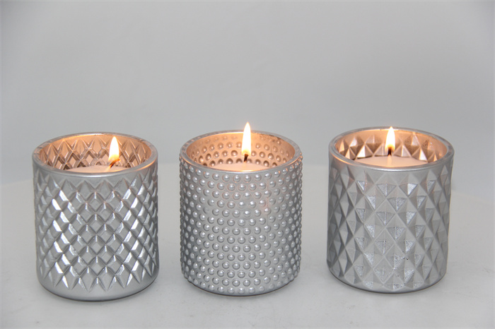 حامل الشمعة بالكهرباء