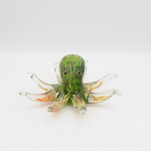 Лазурный камень ручной работы