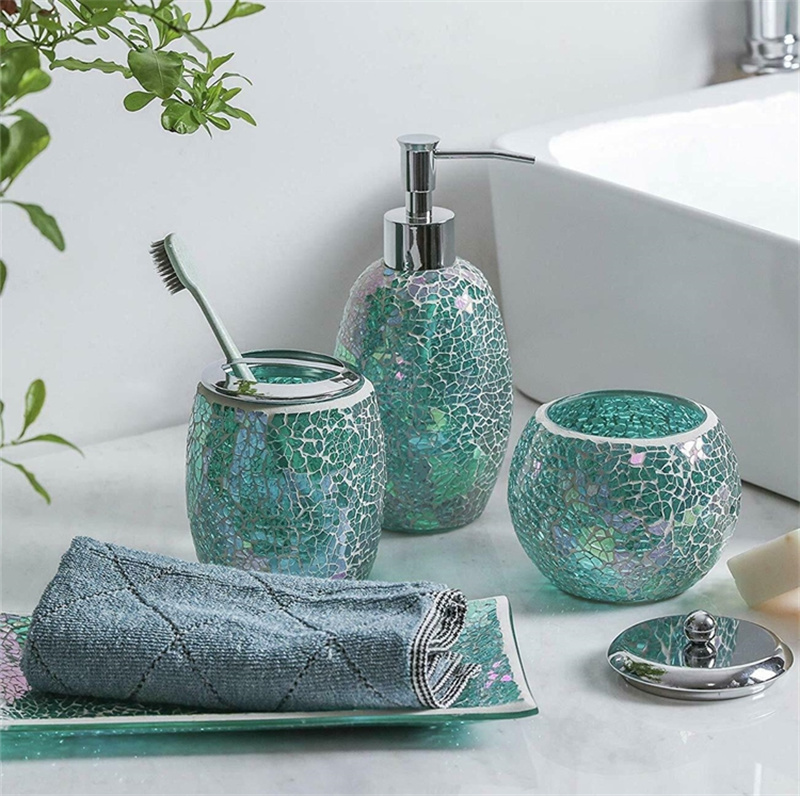 Mosaic Bathroom Accesory.jpg Mosaic Bathroom Accesory.jpg