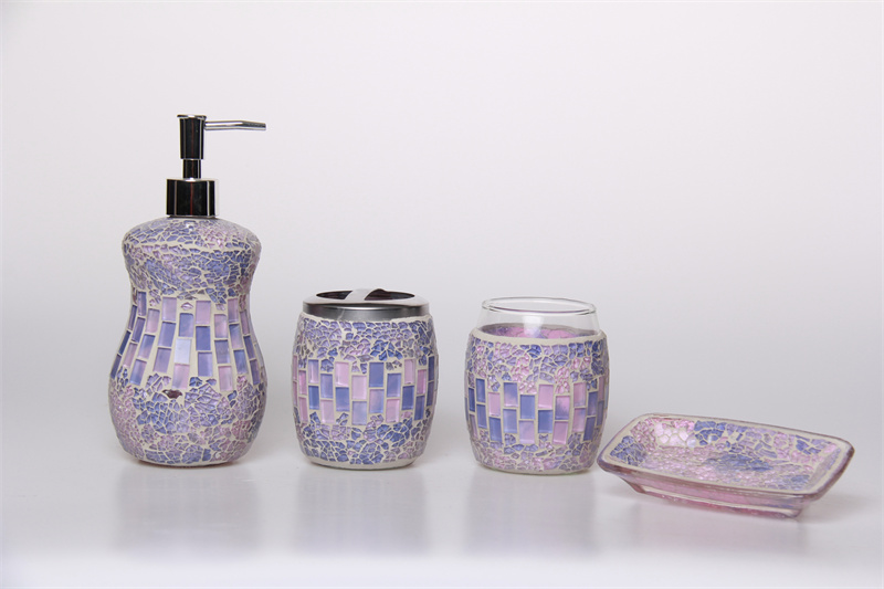 Mosaic Bathroom Suite.jpg Mosaic Bathroom Suite.jpg