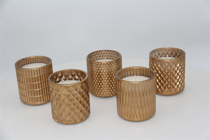 حامل الشمعة بالكهرباء