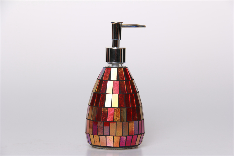 Bathroom Mosaic Glass Ensemble 